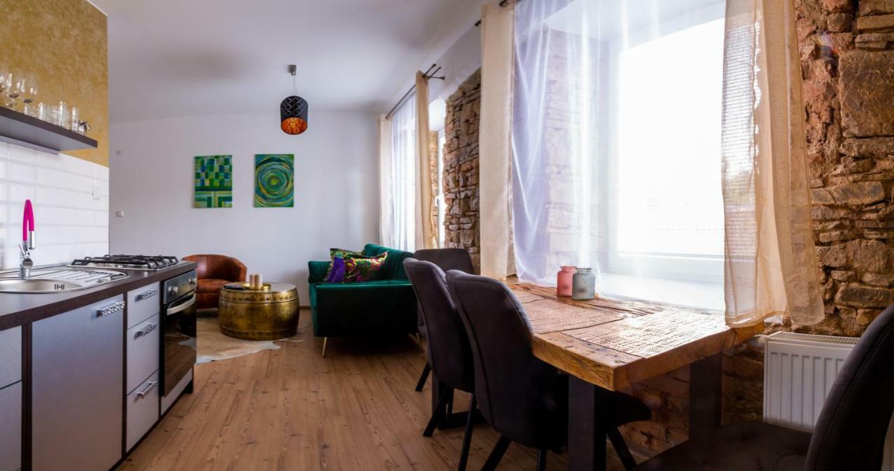Apartman Luxury - Veľky Slavkov Bagian luar foto